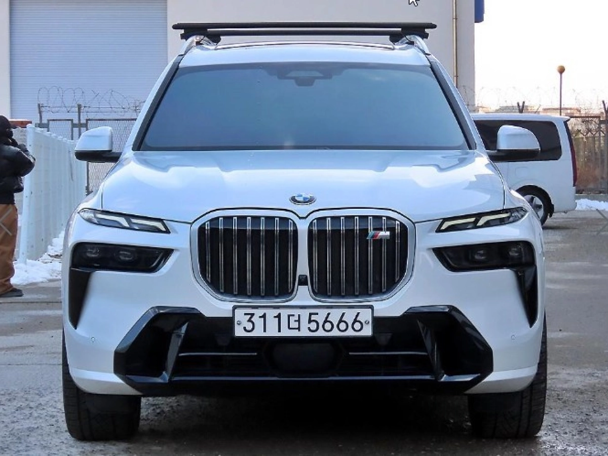 BMW X7 G07  2023