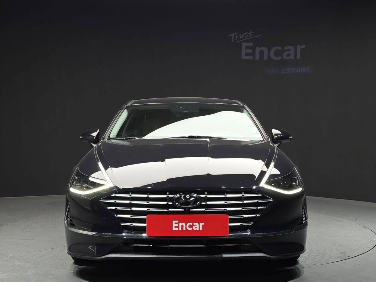 HYUNDAI SONATA HYBRID DN8