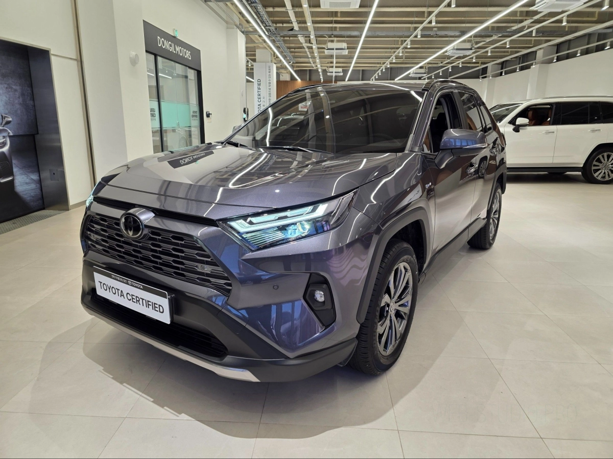 TOYOTA RAV4  2025