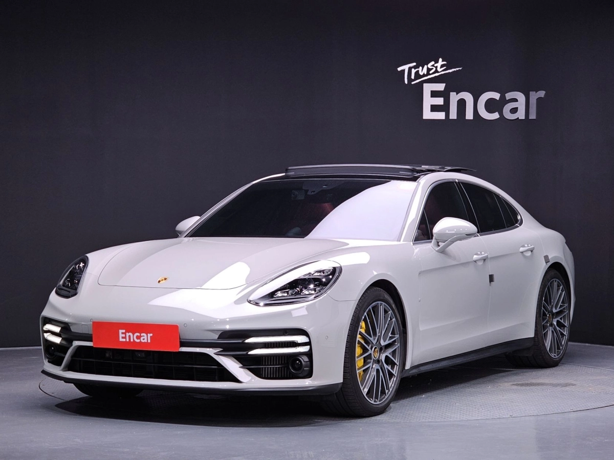 PORSCHE PANAMERA 971