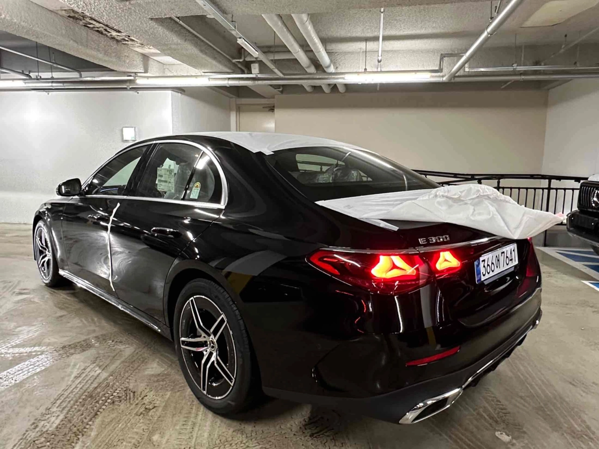 MERCEDES BENZ E-CLASS W214