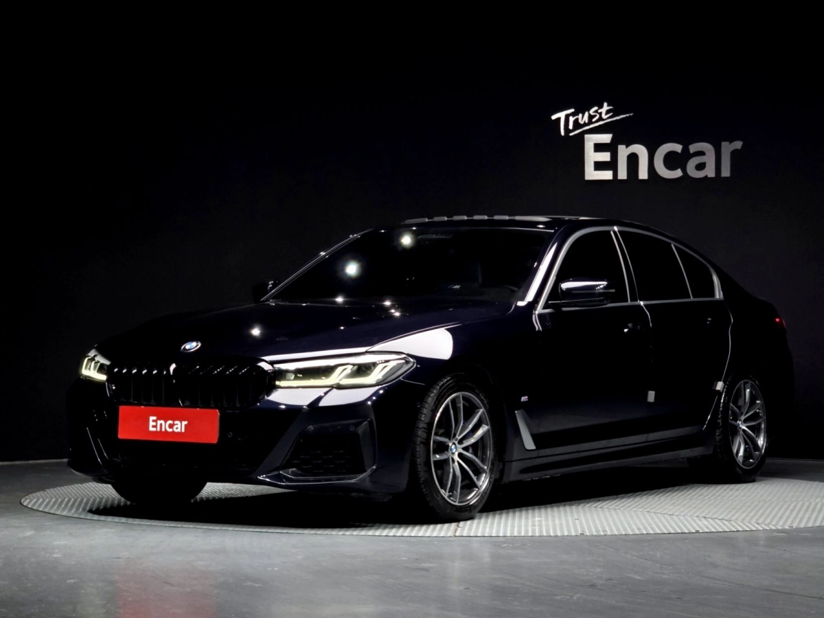 BMW 5-SERIES G30 2023