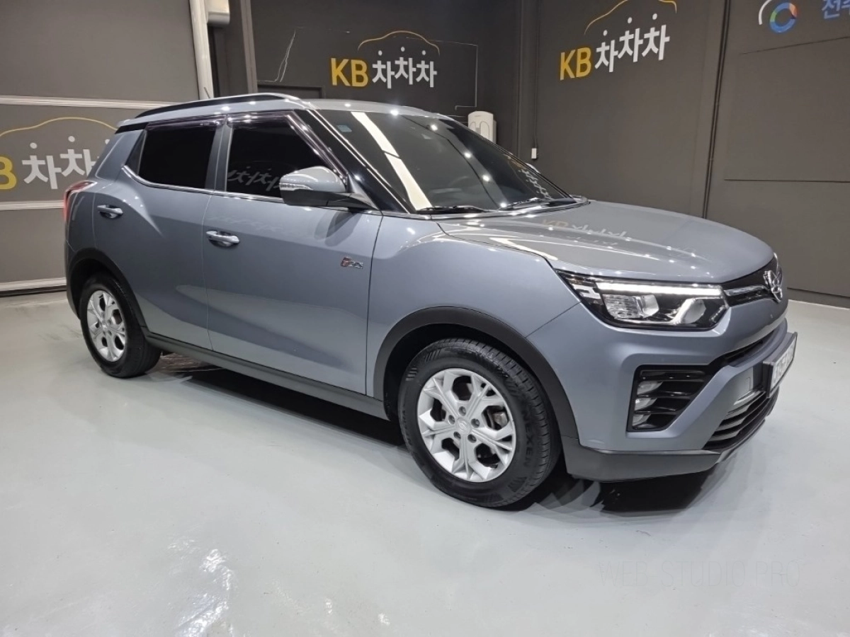 SSANGYONG TIVOLI VERY NEW