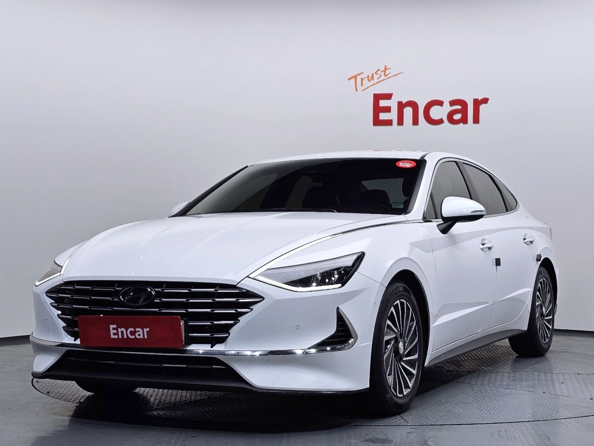 HYUNDAI SONATA HYBRID DN8  2022