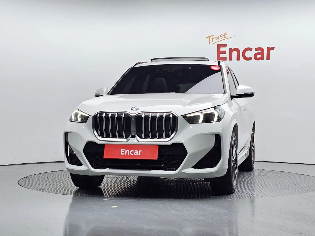 BMW X1 U11
