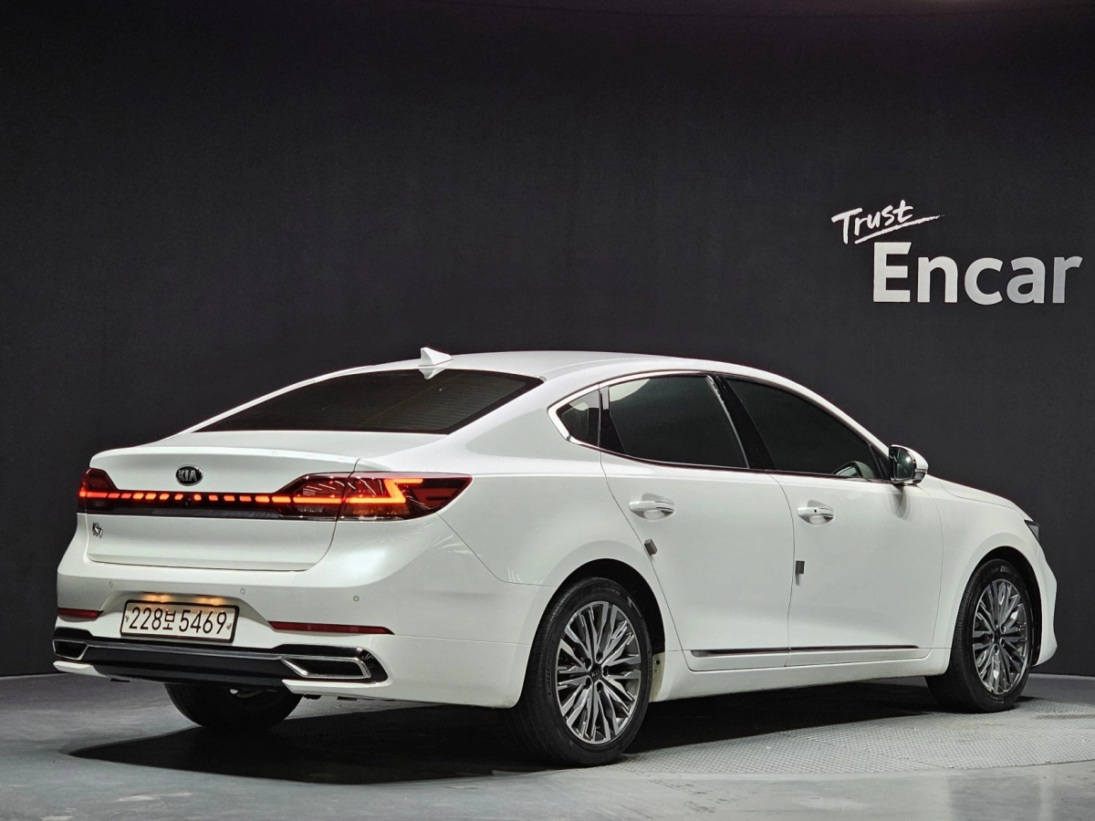 KIA K7 PREMIER