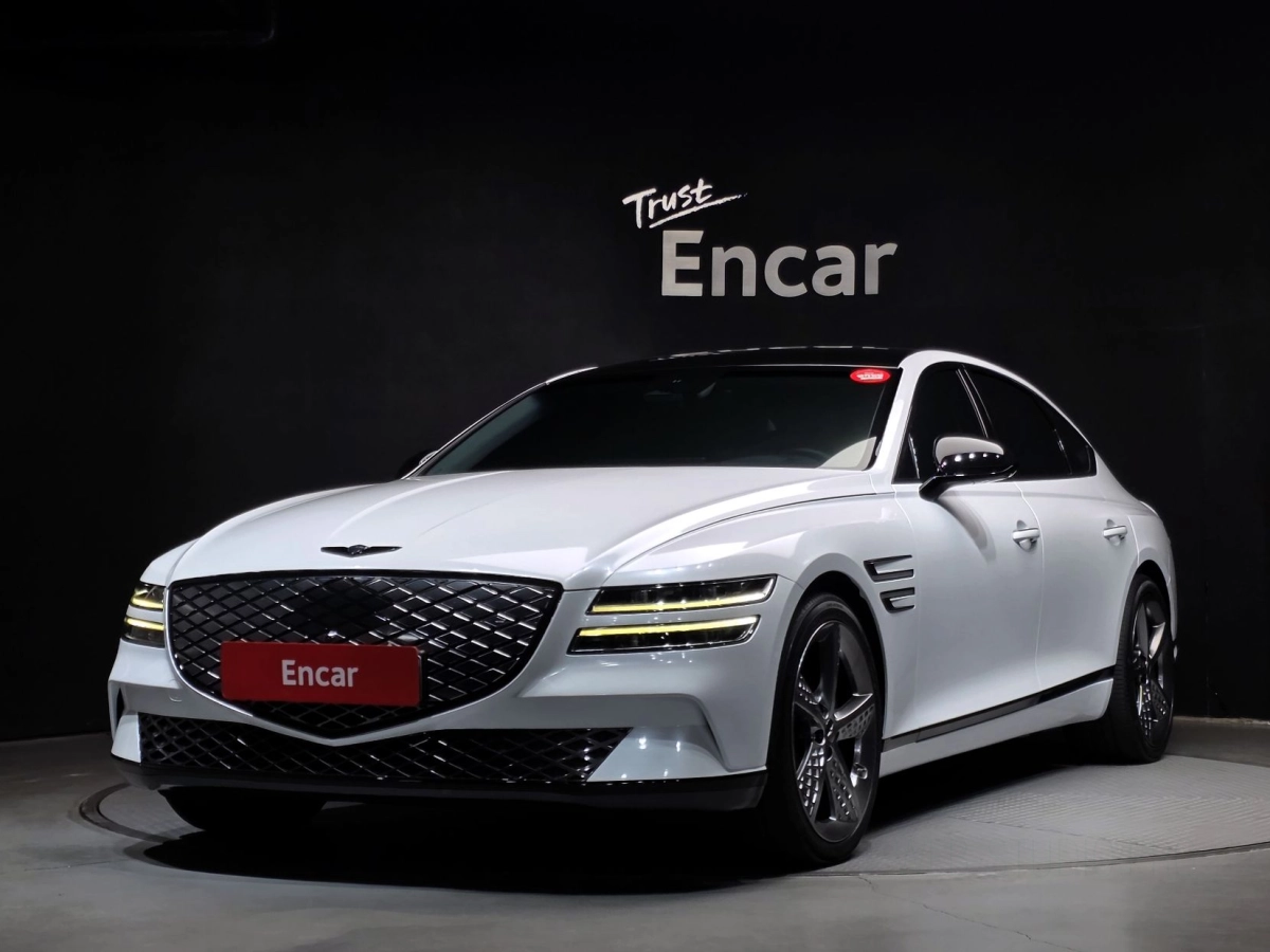 GENESIS ELECTRIC G80 RG3  2022