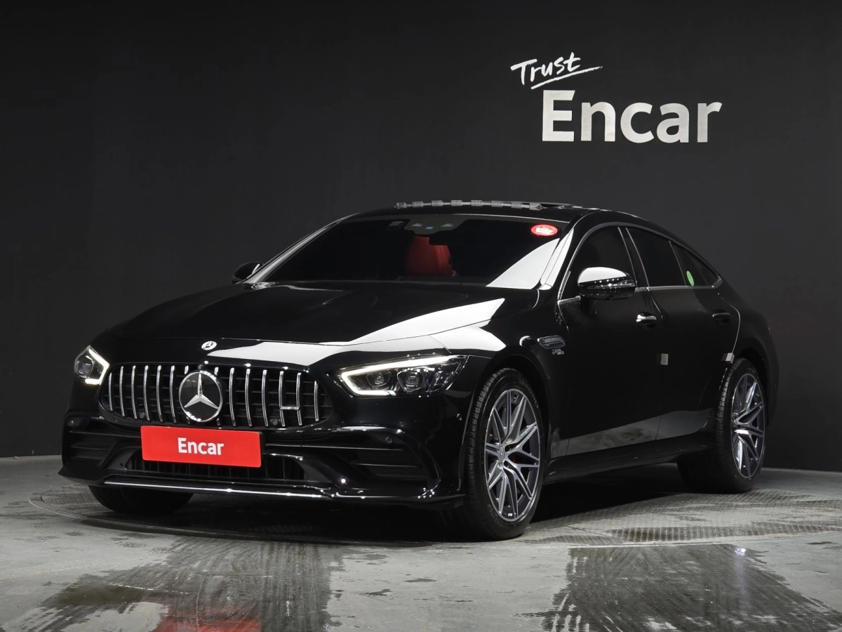 MERCEDES BENZ AMG GT  2023
