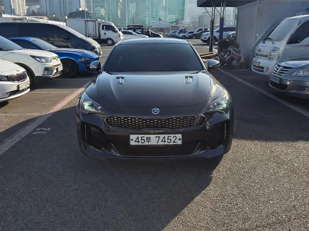 KIA STINGER  2019