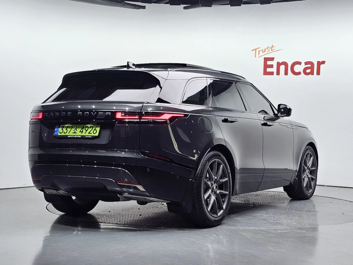 LAND ROVER RANGE ROVER VELAR