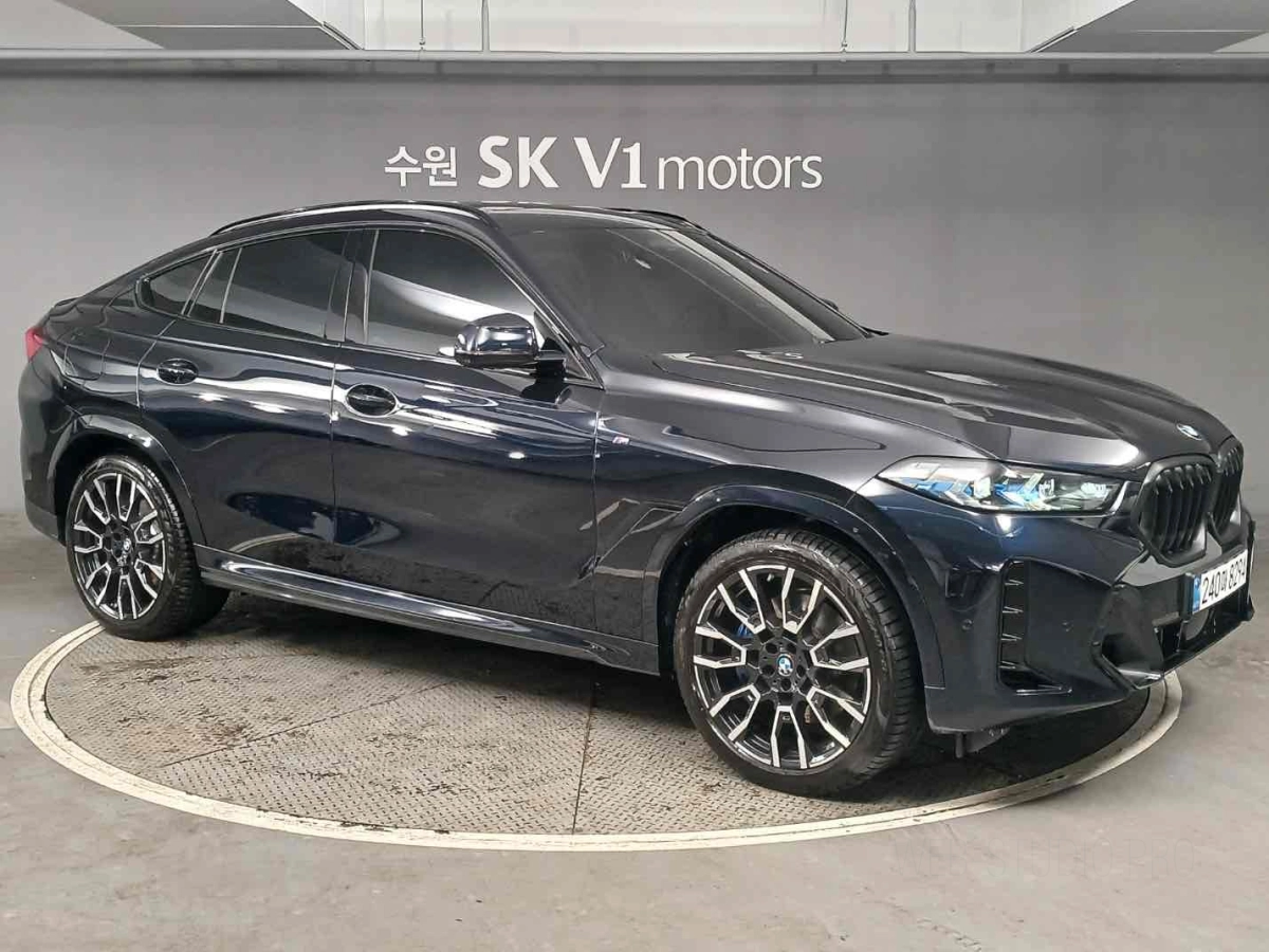 BMW X6 G06