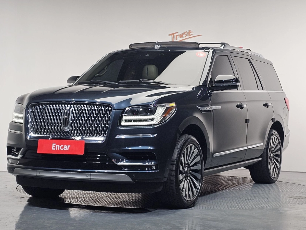 LINCOLN NAVIGATOR  2021
