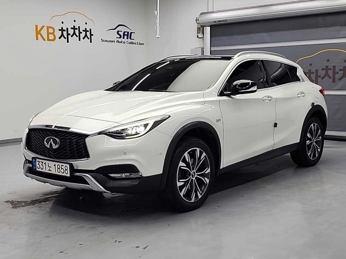 INFINITI QX30  2019