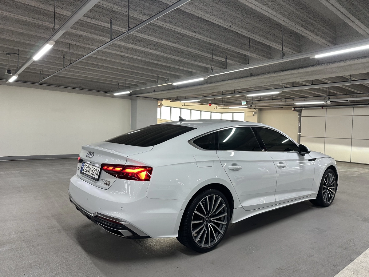 AUDI A5 F5