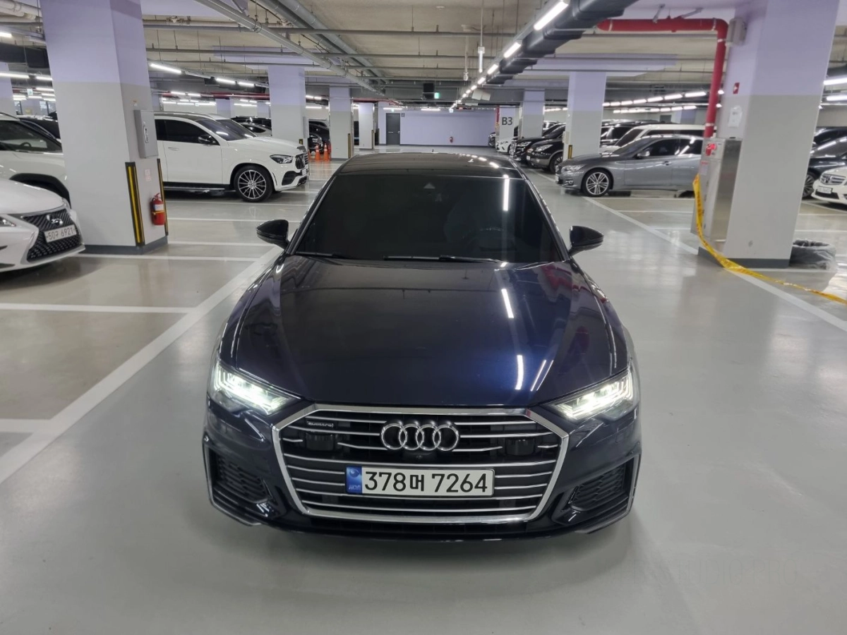 AUDI A6 C8  2023