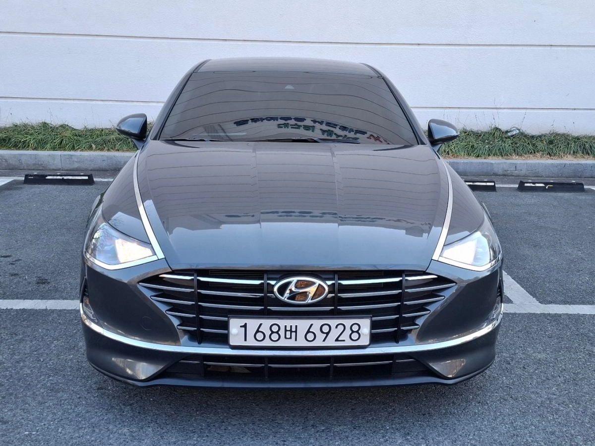 HYUNDAI SONATA DN8