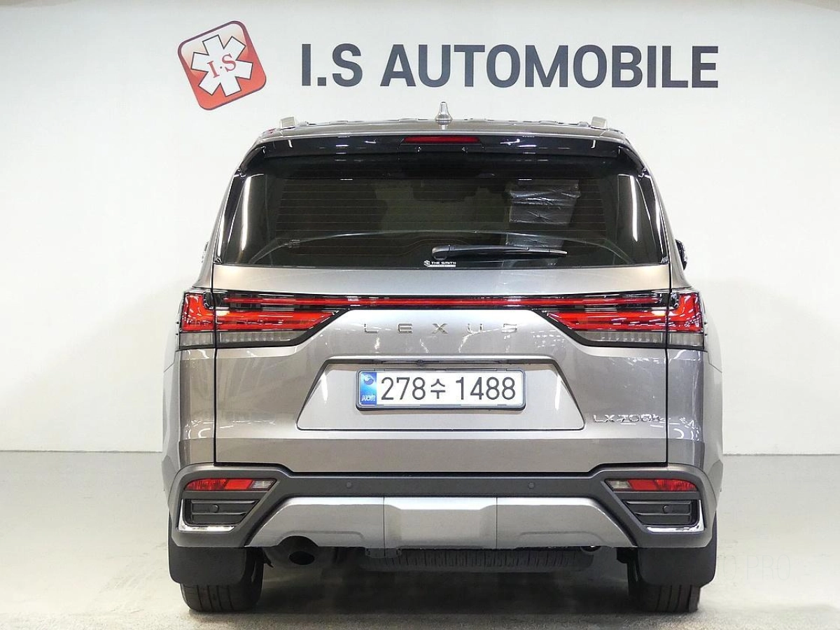 LEXUS LX