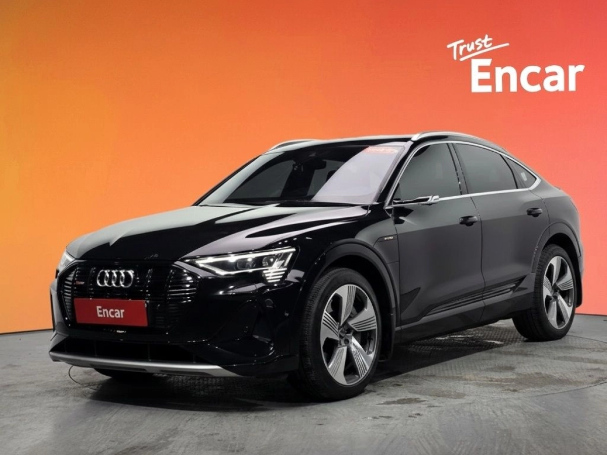 AUDI E-TRON  2021