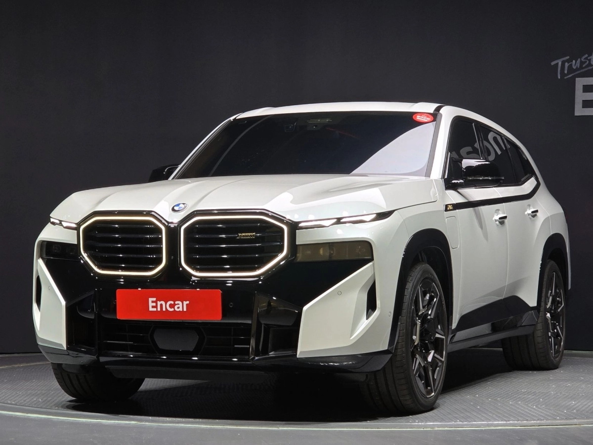 BMW XM G09