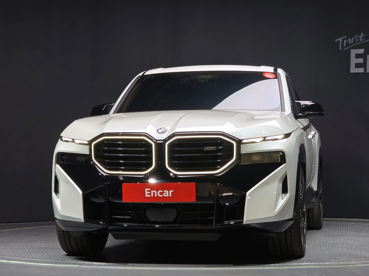 BMW XM G09