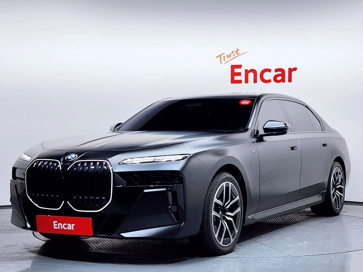 BMW 7-SERIES G70 2025