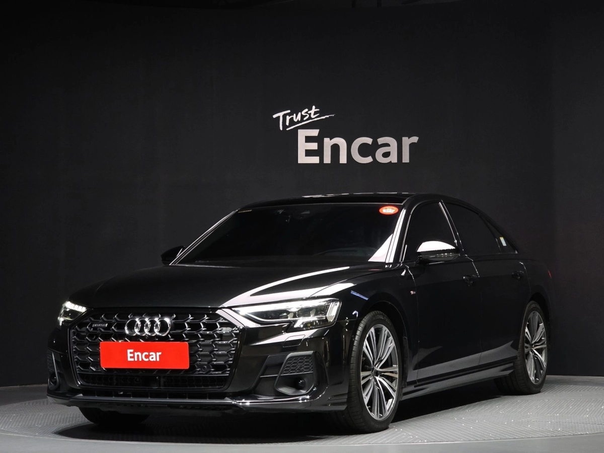AUDI A8 D5  2023