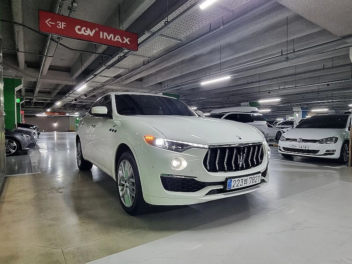MASERATI LEVANTE