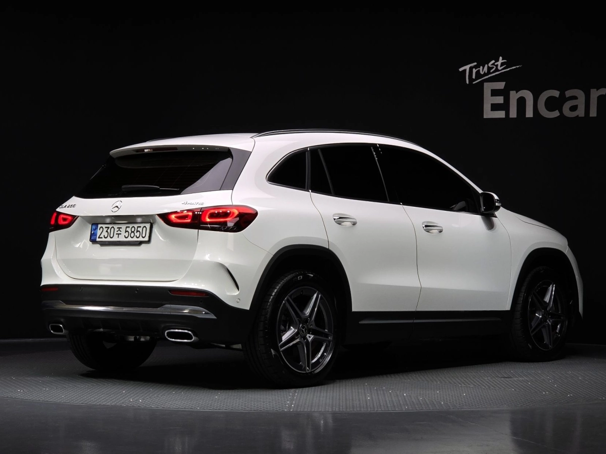 MERCEDES BENZ GLA-CLASS H247