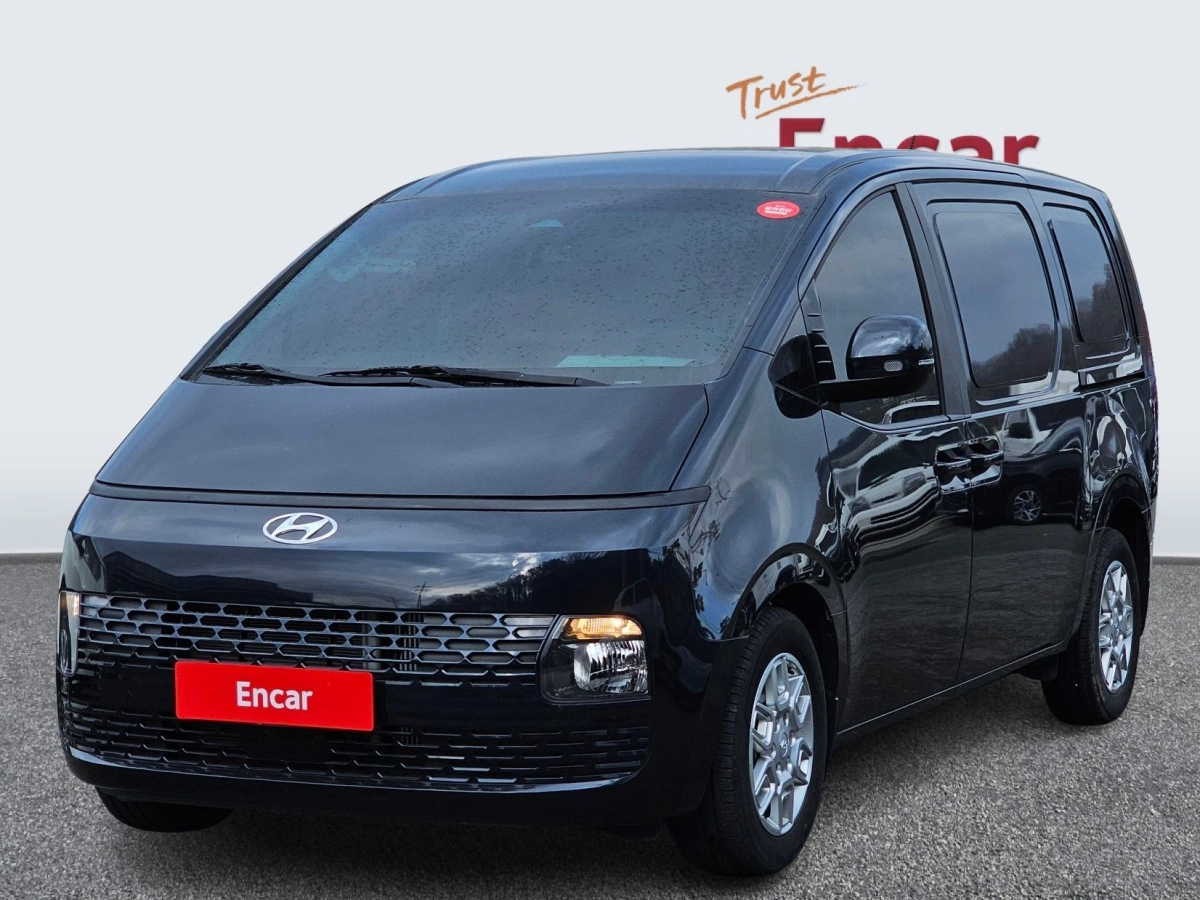 HYUNDAI STARIA  2023