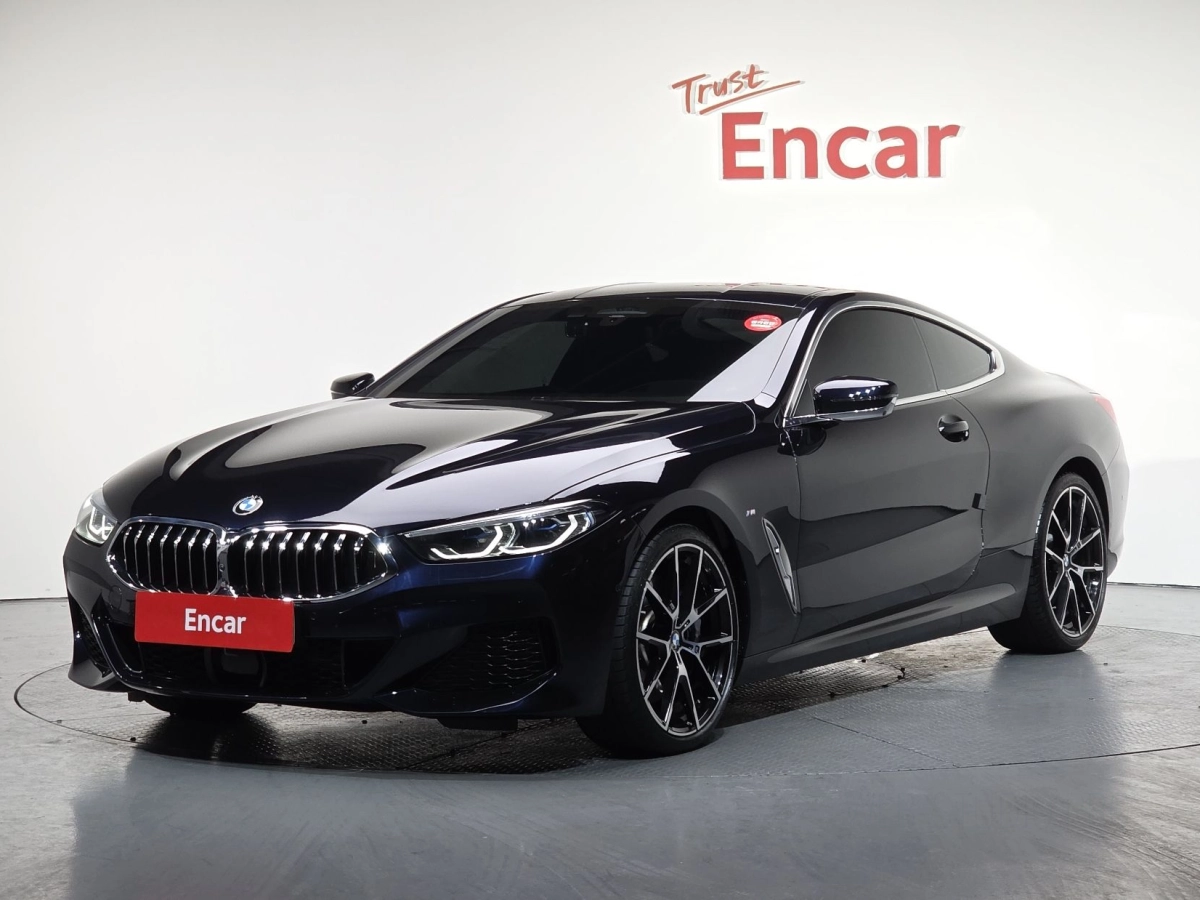 BMW 8-SERIES G15  2021