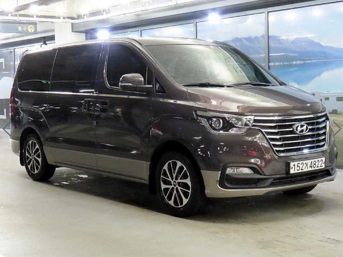 HYUNDAI STAREX GRAND 2020