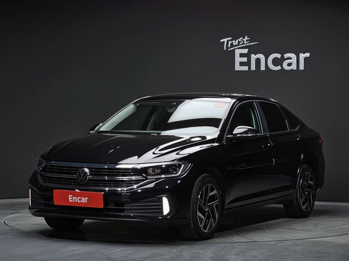 VOLKSWAGEN JETTA  2023