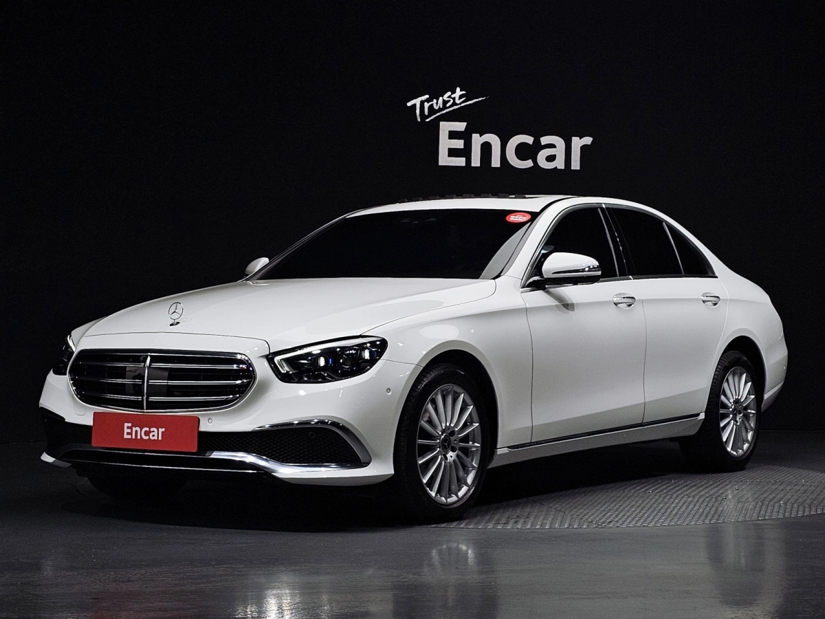 MERCEDES BENZ E-CLASS W213 2023