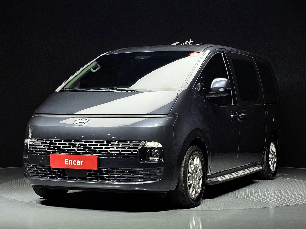 HYUNDAI STARIA 2023