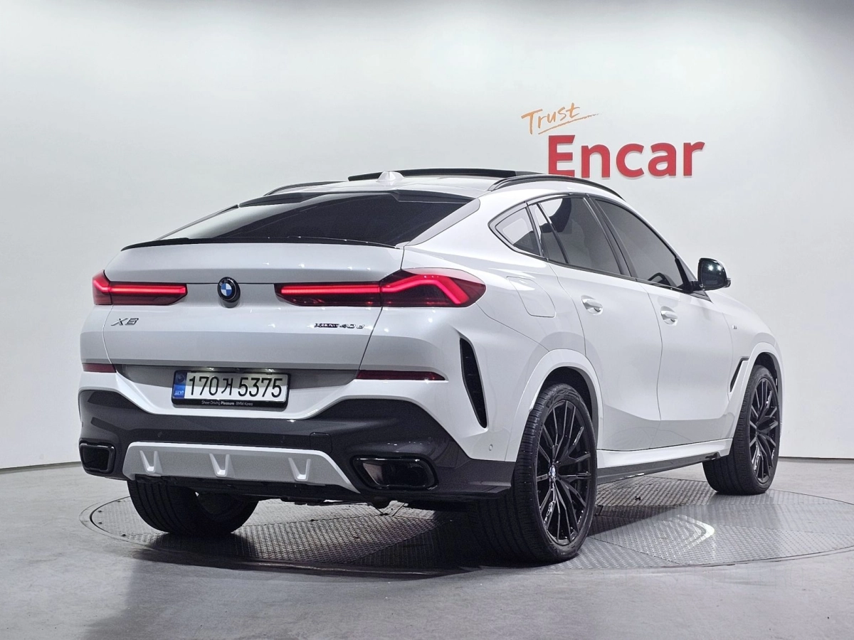 BMW X6 G06