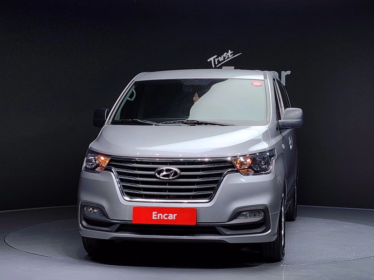 HYUNDAI STAREX GRAND