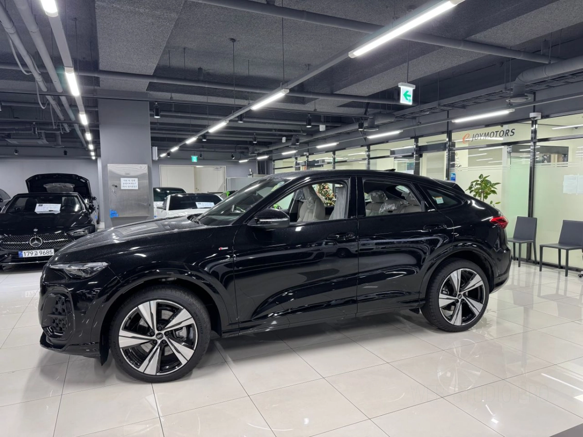 AUDI Q5 80A