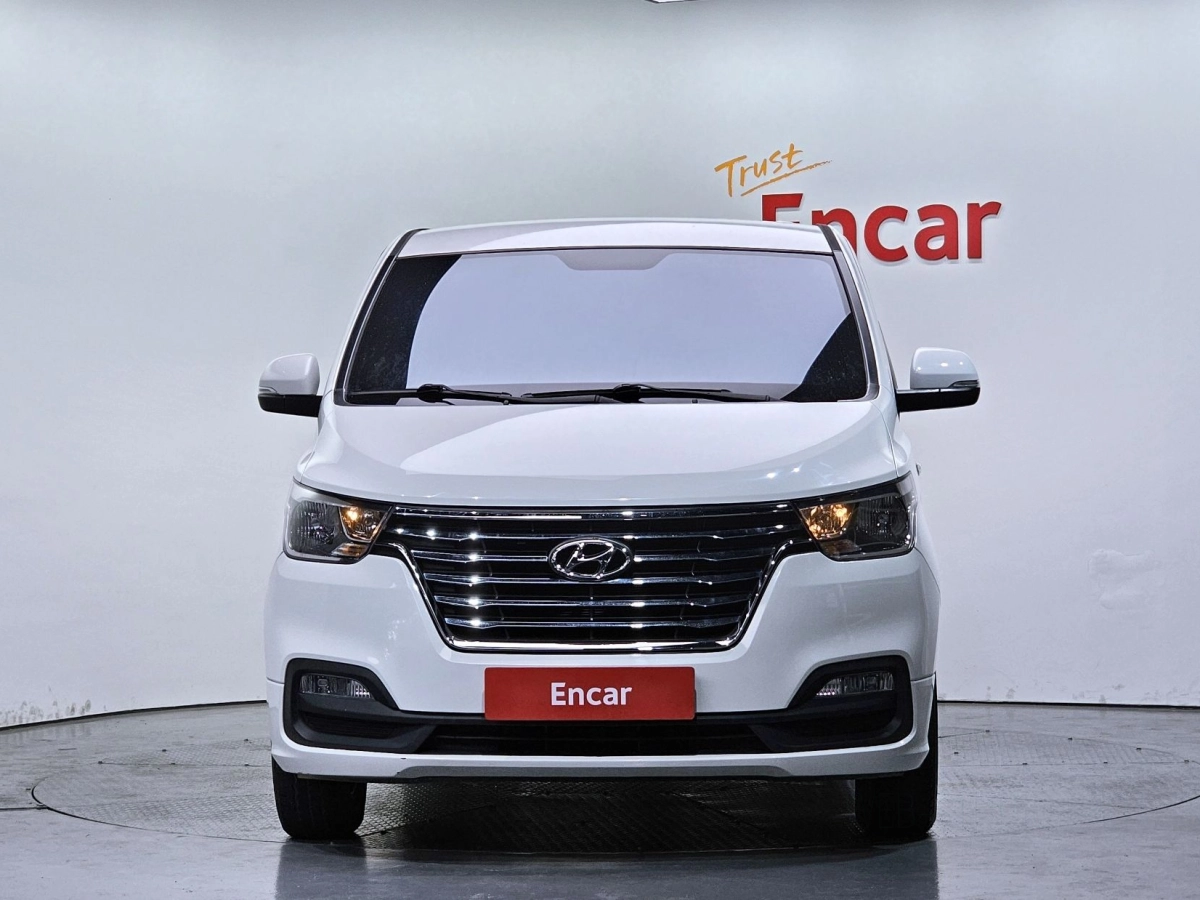 HYUNDAI STAREX GRAND