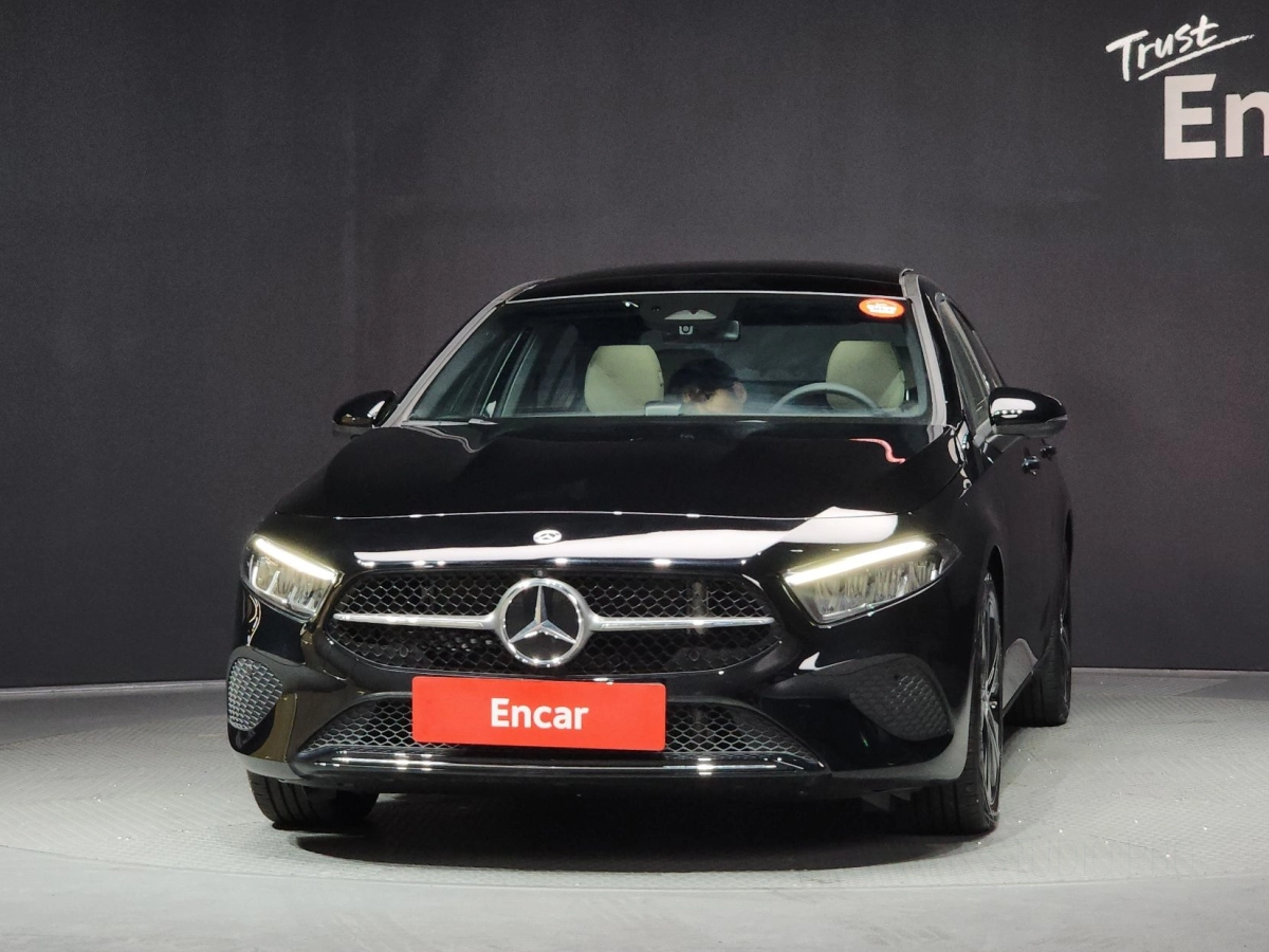 MERCEDES BENZ A-CLASS W177