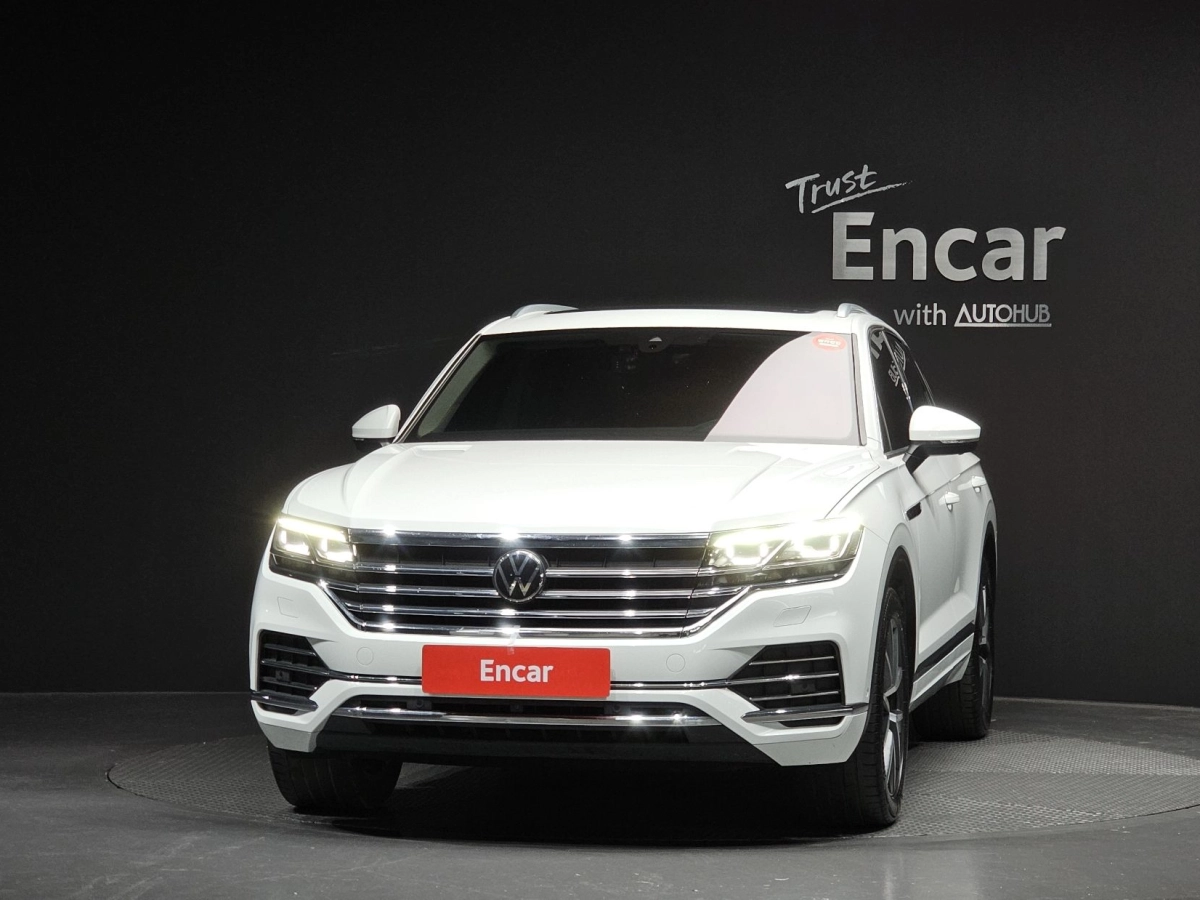 VOLKSWAGEN TOUAREG
