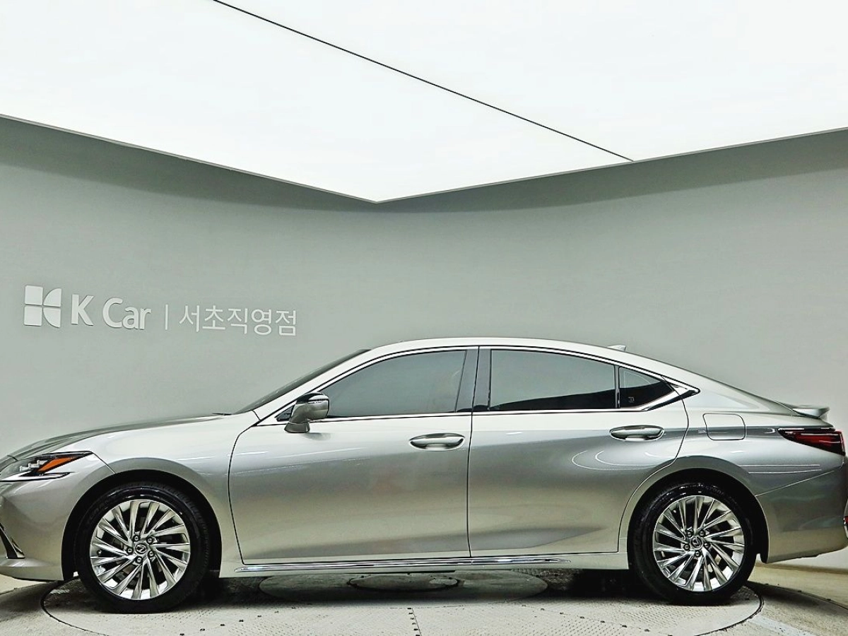 LEXUS ES300H