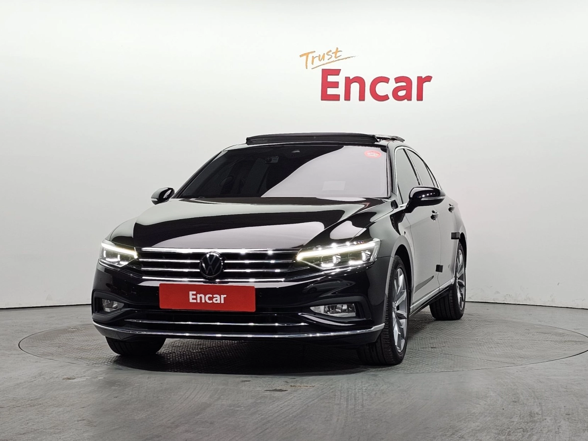 VOLKSWAGEN PASSAT GT B8