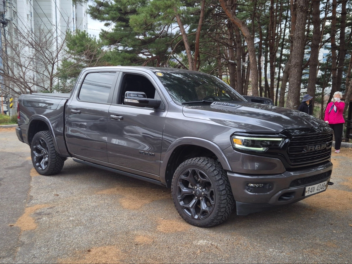 DODGE RAM PICK UP  2021