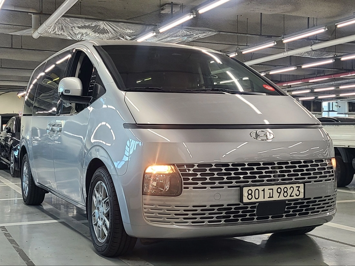 HYUNDAI STARIA  2021