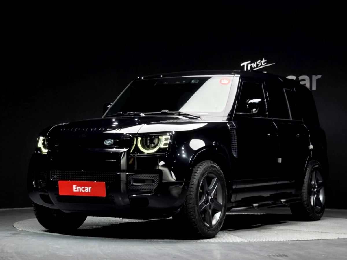 LAND ROVER DEFENDER L663 2024