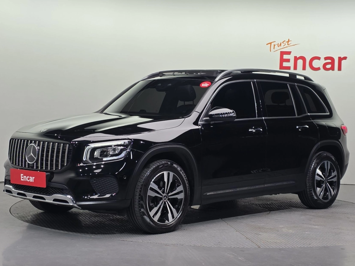 MERCEDES BENZ GLB-CLASS X247  2023