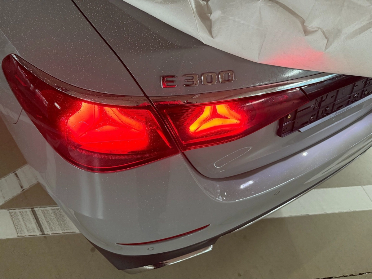 MERCEDES BENZ E-CLASS W214