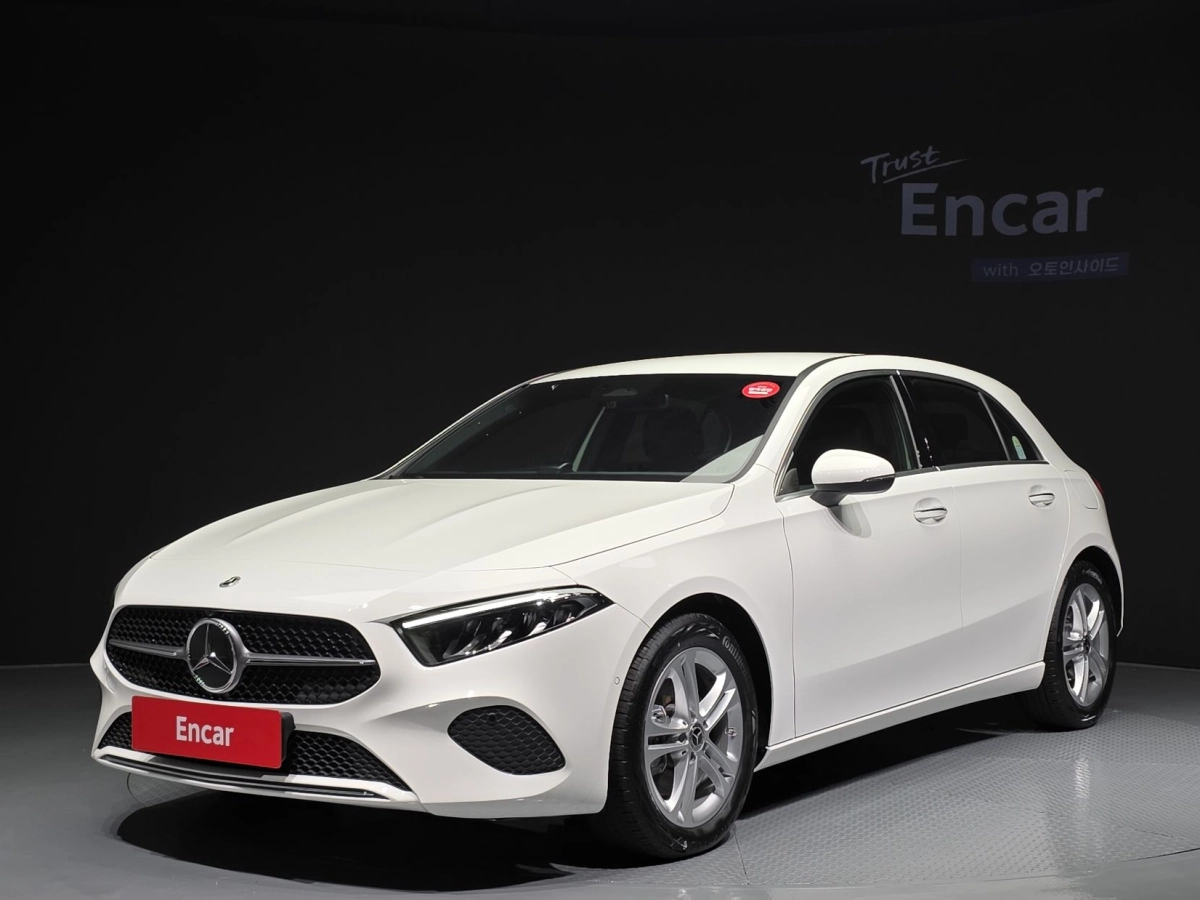 MERCEDES BENZ A-CLASS W177  2025