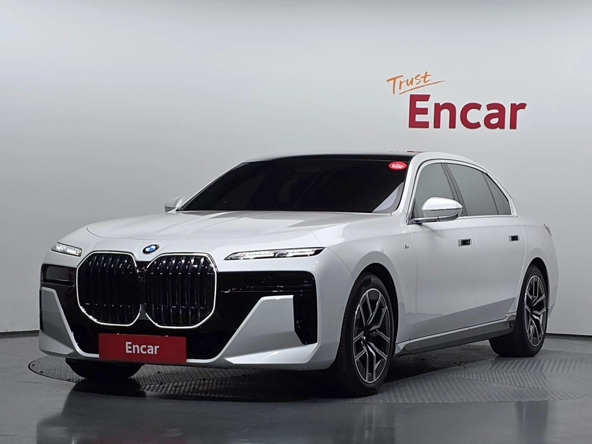 BMW 7-SERIES G70 2024