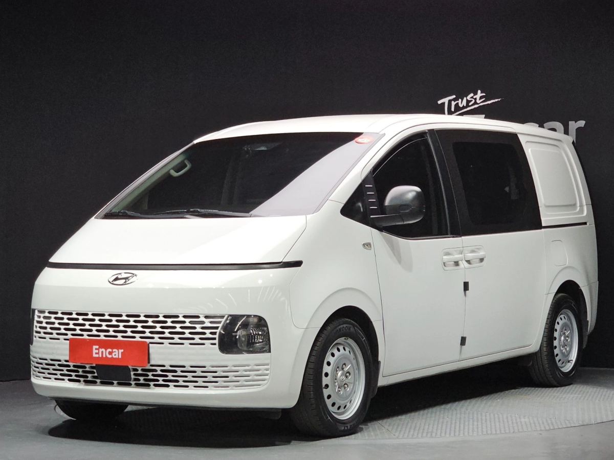 HYUNDAI STARIA  2022